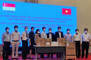 Sembcorp tặng Việt Nam thiết bị y tế trị giá 1 triệu SGD để phòng chống dịch Covid-19