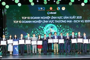 Vinamilk tiếp tục vinh danh Top 10 doanh nghiệp Phát triển bền vững nhất Việt Nam 2021