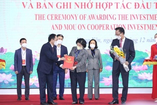 Hưng Yên trao quyết định đầu tư cho dự án “siêu nhà máy sữa” của Vinamilk và Vilico