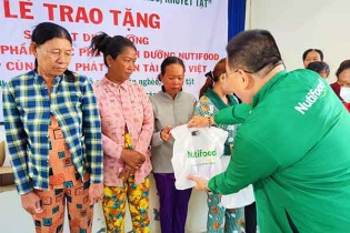 Nutifood trao tặng hàng nghìn suất quà ý nghĩa cho người nghèo tại Sóc Trăng và Hậu Giang