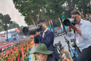 Hơn 800 phóng viên trong và ngoài nước tác nghiệp tại Lễ kỷ niệm 50 năm Ngày Giải phóng miền Nam