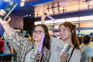 Vinamilk đóng góp gần 70% tổng ngân sách ngành sữa trong PRIVATE 100