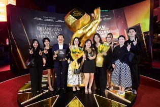 Bà Mai Kiều Liên được vinh danh Lãnh đạo truyền cảm hứng sáng tạo tại Vạn Xuân Awards 2025