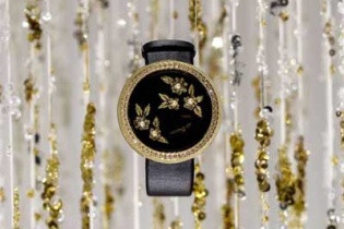Những mẫu đồng hồ siêu sang vừa ra mắt tại Baselworld 2015
