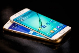 Samsung cũng bất ngờ với doanh số bán Galaxy S6, S6 Edege