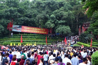 Hình ảnh Lễ dâng hương Giỗ Tổ Hùng Vương 2015
