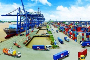 Xuất khẩu lo hụt hơi