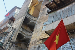 Giá chung cư cũ ấm dần
