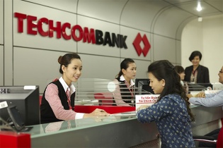 Techcombank lãi trước thuế 408 tỷ đồng trong quý I/2015