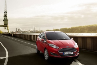 Ford Fiesta 2015 tiêu thụ nhiên liệu cực thấp