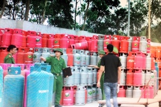 Nghệ An: Tạm giữ hơn 10.300 bình gas lậu