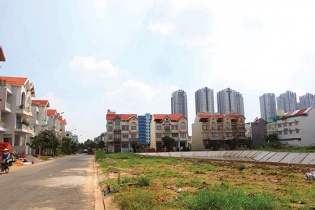 Bất động sản TP.HCM: Đất nền vào tầm ngắm