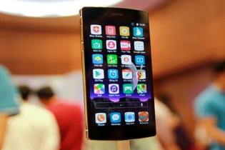 Bphone sẽ đến tay người mua từ ngày 18/6