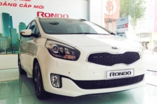 Thaco ồ ạt giảm giá Kia Rondo 