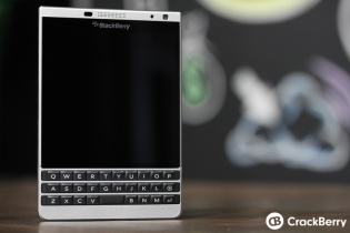 BlackBerry Passport phiên bản màu bạc: Đẹp và cá tính