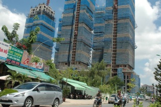Bất động sản TP.HCM: Đón "sóng" tăng giá mới