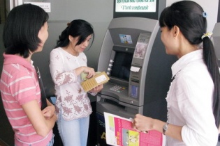 Chưa điều chỉnh mức lương cơ sở năm 2016