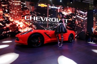 Chevrolet Corvette Stingray Coupe 2015: Thỏa mãn tốc độ