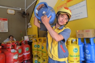 Gas tăng giá 17.000 đồng/bình loại 12kg 
