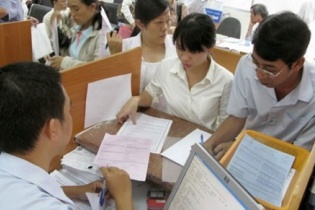 Cực chẳng đã phải sửa luật thuế