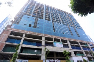 Ngày 21/11 phải phá dỡ xong phần tum và toàn bộ tầng 19 tòa nhà 8B Lê Trực