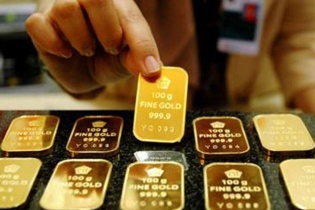 Ngày 21/11: Giá vàng lại rơi