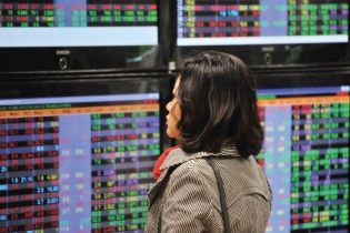 Thị trường chứng khoán: Lo ngại có sóng giảm dài