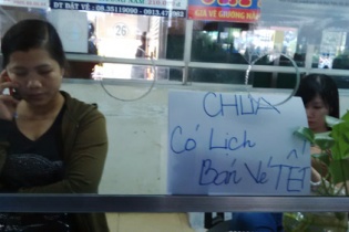 Xử lý nghiêm các hành vi chèn ép, đầu cơ vé tầu, vé xe dịp Tết