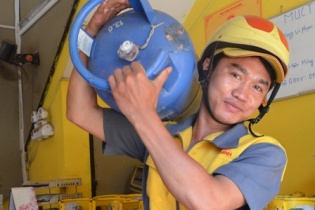 Giá gas giảm mạnh ngày đầu năm mới