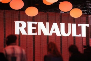 Renault triệu hồi 15.000 xe để thay động cơ mới