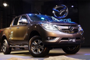 Sắp ra mắt CX 5 và BT-50 mới, Mazda tăng tốc ngay từ tháng đầu năm