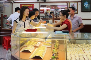 Ngày 11/3: Giá vàng tăng mạnh