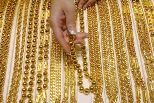 Giá vàng tăng nhờ thông tin từ Fed