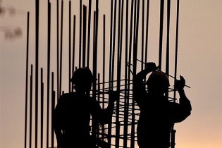 Nghịch lý kinh tế phục hồi, số doanh nghiệp giải thể tăng mạnh