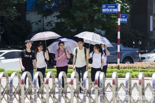 Dự báo thời tiết hôm nay: Nắng nóng gay gắt từ sáng sớm đến chiều muộn