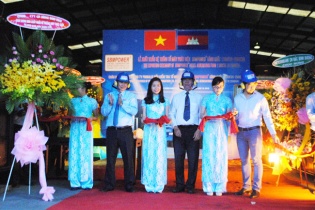 Sáng Ban Mai xuất khẩu tổ máy phát điện 2.500 KVA cho Primalis Corporation