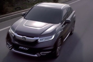 SUV Honda Avancier có công suất tối đa tới 268 mã lực