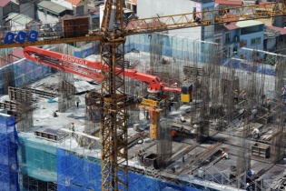 Quà tặng hấp dẫn chờ khách hàng tham dự Lễ mở bán FLC Star Tower 