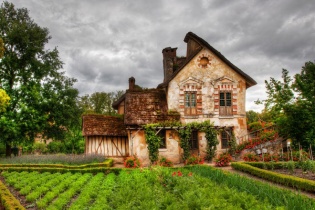 Căn nhà nhỏ ở ngoại ô!