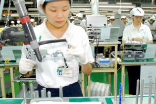 Xuất khẩu điện thoại, máy tính đã đem về gần 25 tỷ USD sau 6 tháng