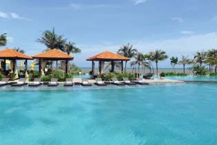 Bất động sản khách sạn: Nội đang hào hứng, ngoại vẫn ngập ngừng