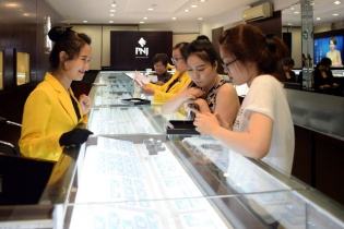 Ngày 3/10: Giá vàng phục hồi sáng đầu tuần mới