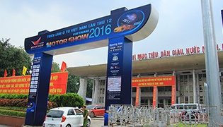 Show diễn của 100 mẫu xe mới
