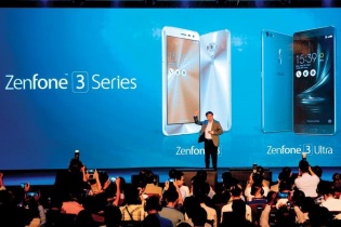 Thị trường smartphone dậy sóng ở "chiếu dưới"