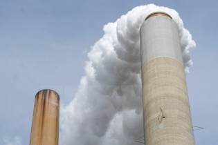 Thế giới cần tiếp tục giảm mạnh lượng phát thải khí CO2