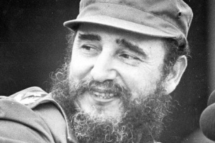 Đài Truyền hình Nhà nước Cuba: Lãnh tụ Fidel Castro từ trần ở tuổi 90