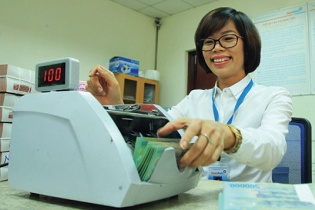 Năm 2016 ngành ngân hàng ước "đút túi" 40.000 tỷ đồng