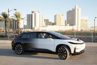 Faraday Future FF 91 - Xe tăng tốc nhanh nhất thế giới, vượt mặt Bugatti Chiron