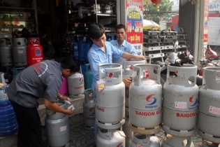 Từ hôm nay giá gas bán lẻ tăng mạnh 28.000 đồng/bình 12 kg 