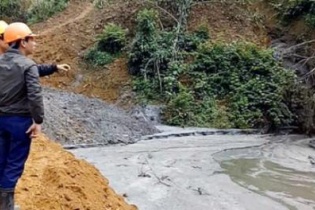 Yêu cầu công ty Kim loại mầu Nghệ Tĩnh đóng cửa bãi thải